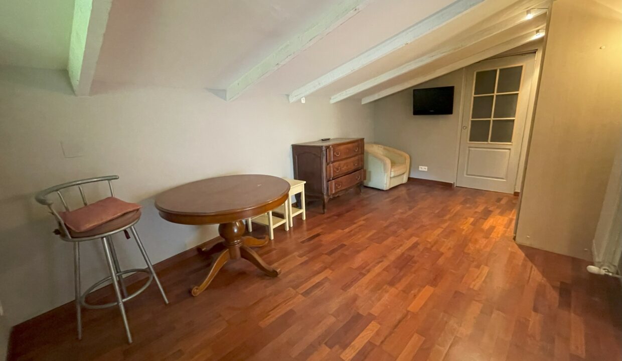 Carpentras T2 avec exterieur chambre